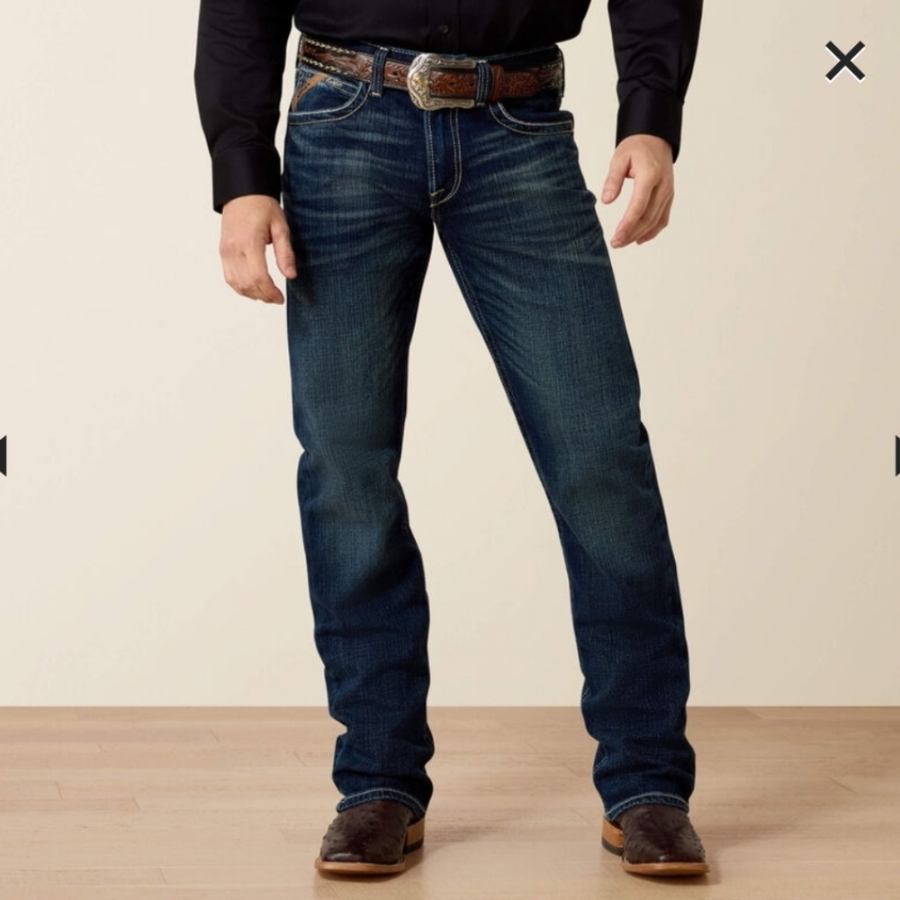 Ariat Relaxed Bootcut M4 Turnout Jeans NWOT
